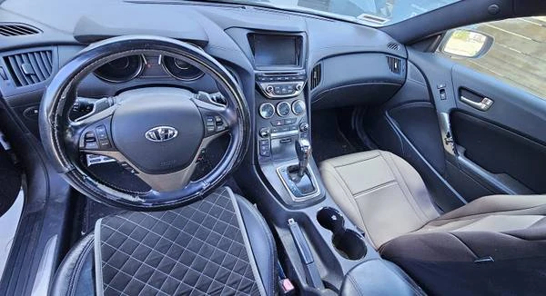2013 Hyundai Genesis - Image 4 of 6