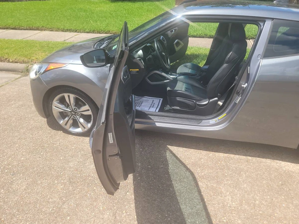 2013 Hyundai Veloster - Image 20 of 21