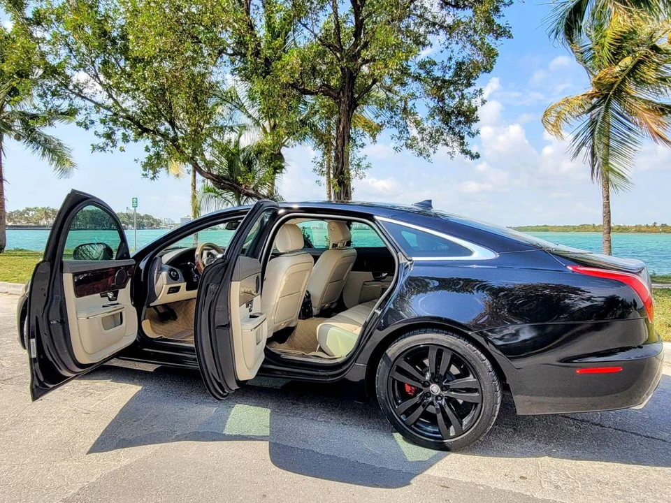 2013 Jaguar X351 XJ - Image 11 of 14