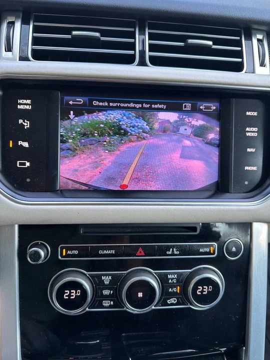 2013 Land Rover Range Rover L405 - Image 13 of 16