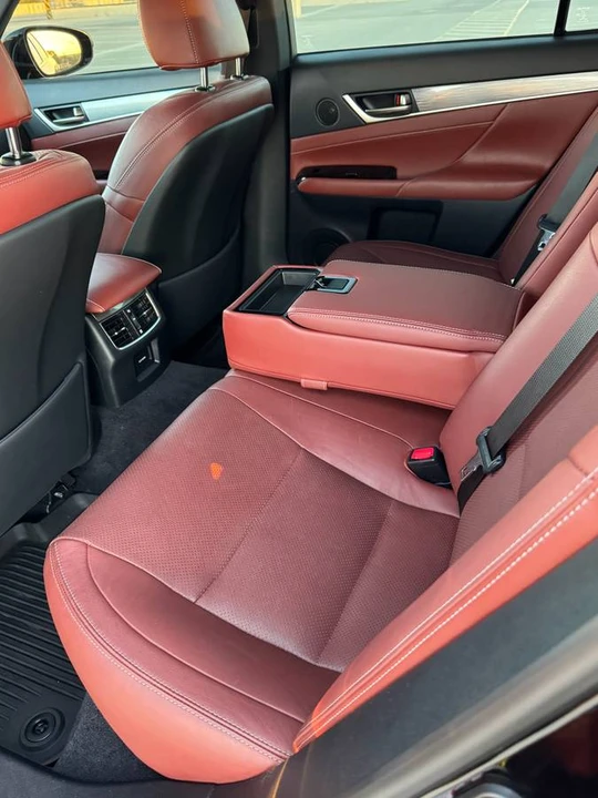 2013 Lexus GS 4th Gen - Image 15 of 21