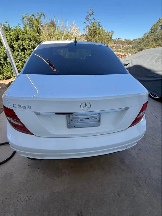2013 Mercedes-Benz W204 C-Class - Image 2 of 6