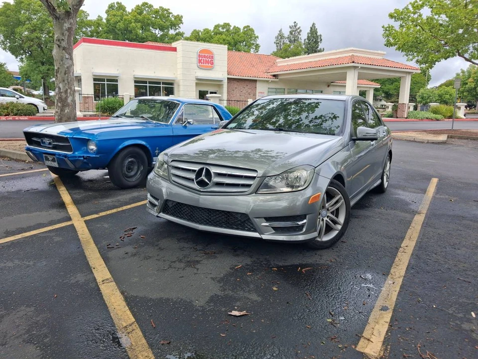 2013 Mercedes-Benz W204 C-Class - Image 4 of 9