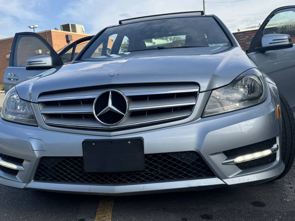 2013 Mercedes-Benz W204 C-Class - Image 9 of 9