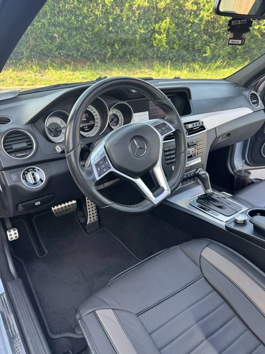2013 Mercedes-Benz W204 C-Class - Image 2 of 9