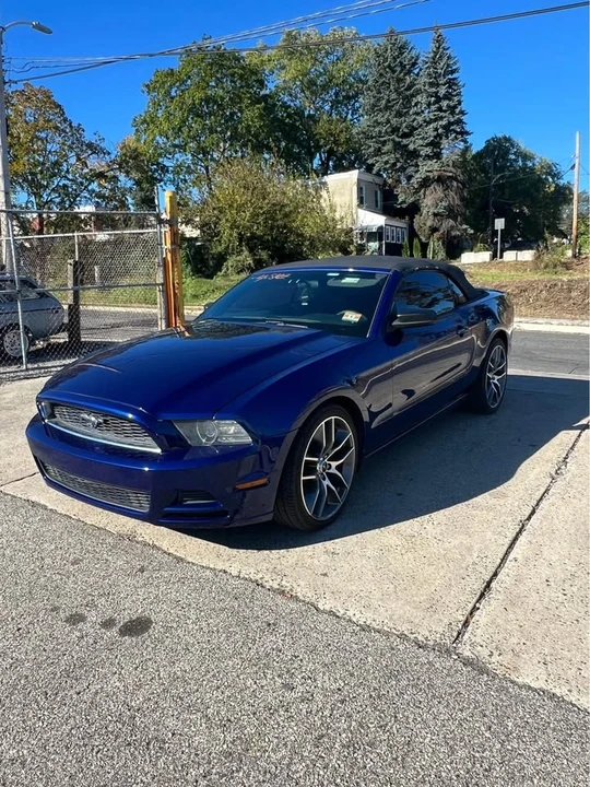 2013 Ford S197 Mustang - Image 3 of 4