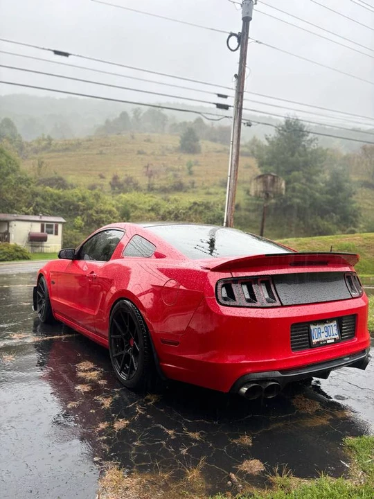 2013 Ford S197 Mustang - Image 7 of 8