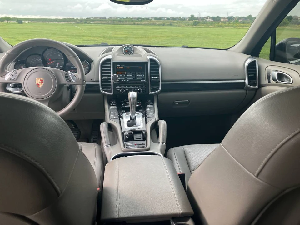 2013 Porsche 958 Cayenne - Image 9 of 13
