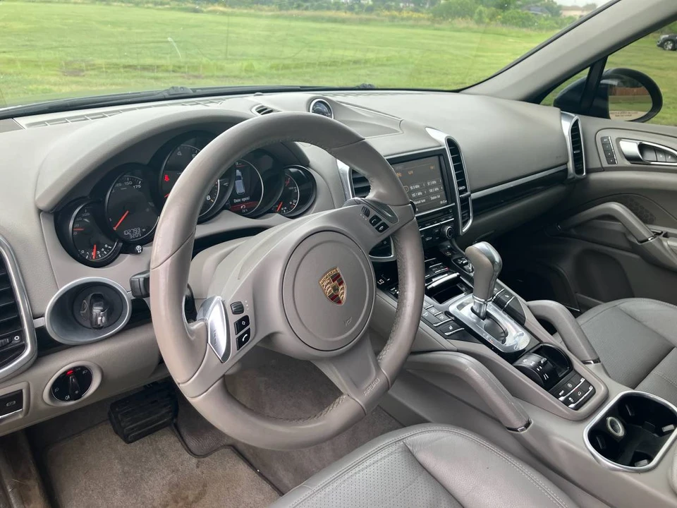 2013 Porsche 958 Cayenne - Image 8 of 13