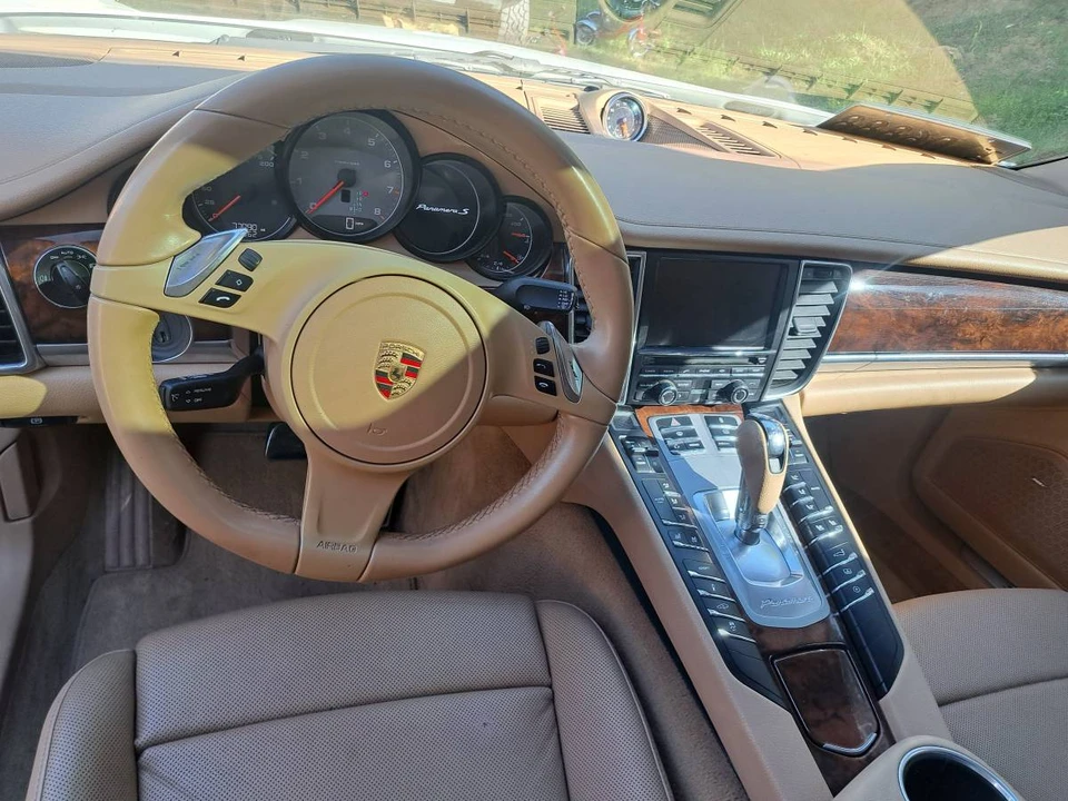 2013 Porsche Panamera - Image 4 of 7