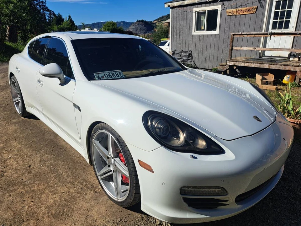 2013 Porsche Panamera - Image 2 of 7