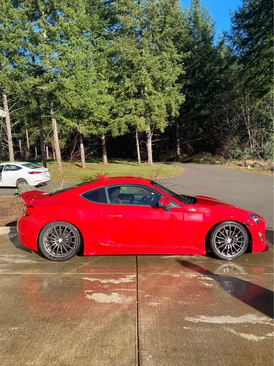 2013 Scion FR-S - Image 2 of 9