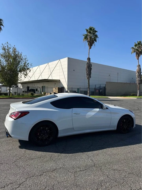 Hyundai Genesis Coupe - Image 4 of 7