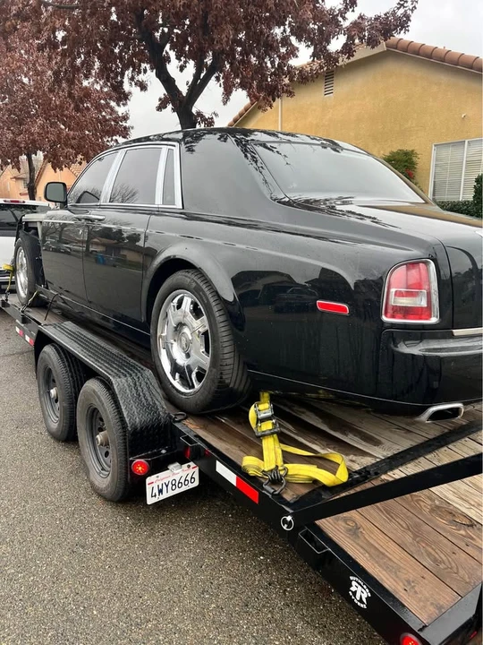 Rolls-Royce Phantom VII - Image 3 of 4
