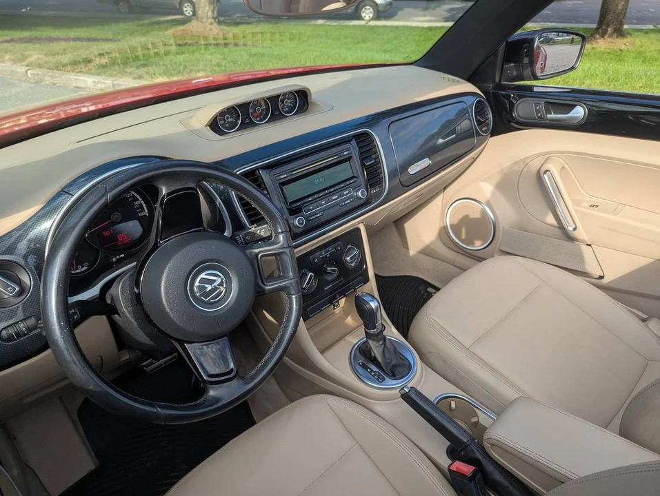 2013 Volkswagen A5 Beetle - Image 8 of 14