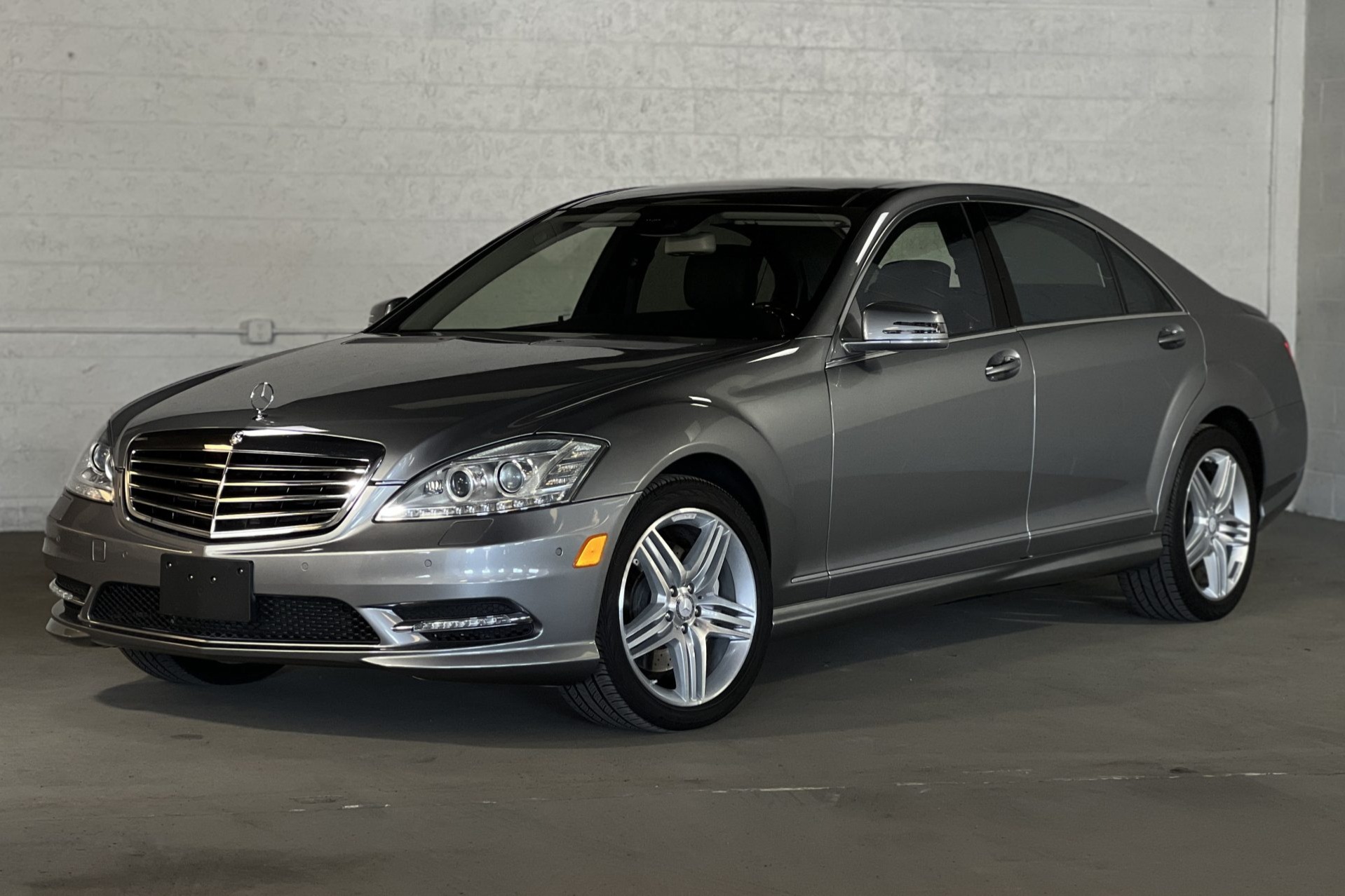 25k-Mile 2013 Mercedes-Benz S550 4MATIC