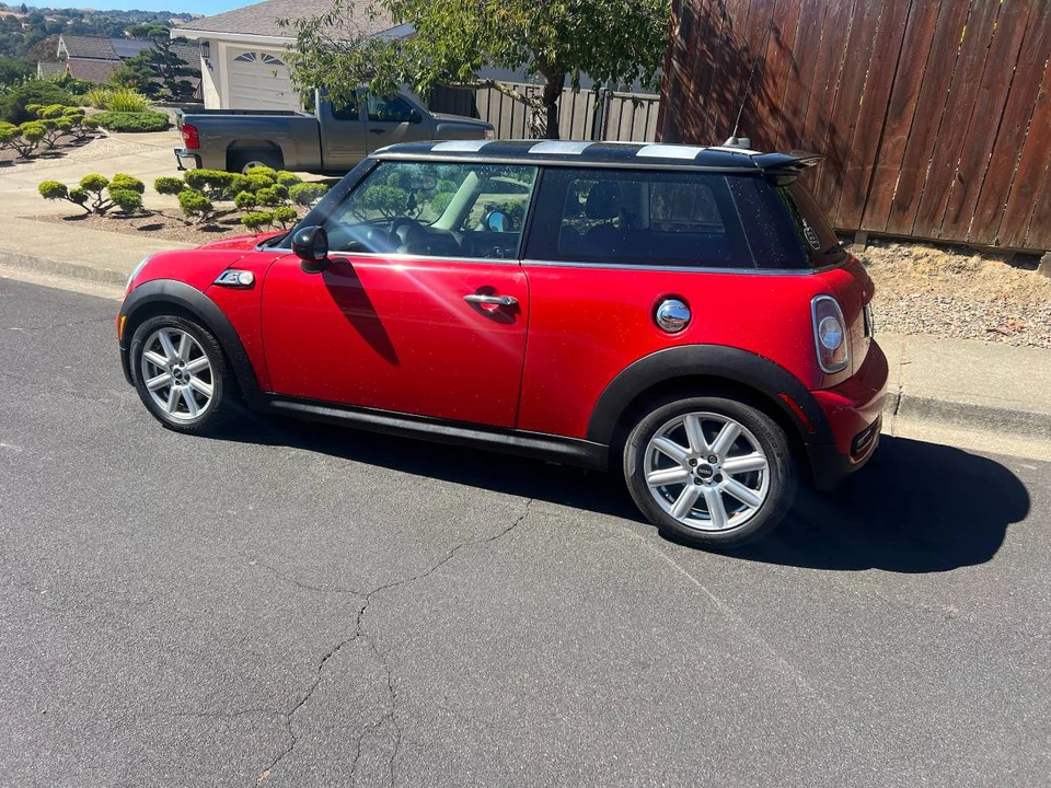 2013 Mini Mini 2nd Gen - Image 5 of 13