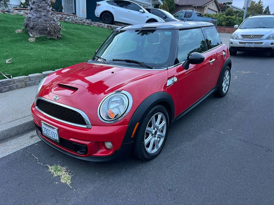 2013 Mini Mini 2nd Gen - Image 3 of 14
