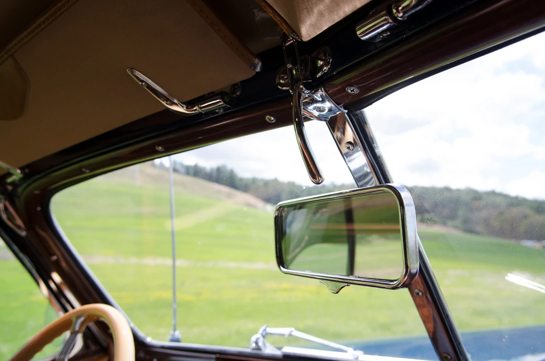 2014 Cadillac Series 70 & 75 - Image 23 of 31