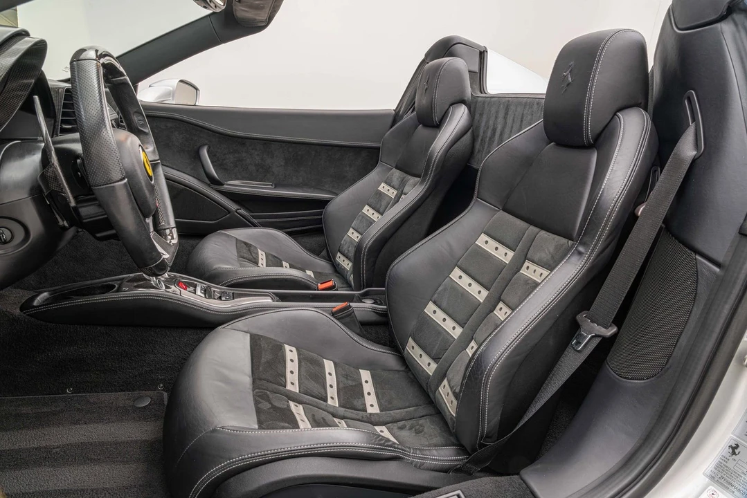 2014 Ferrari 458 Spider - Image 5 of 6