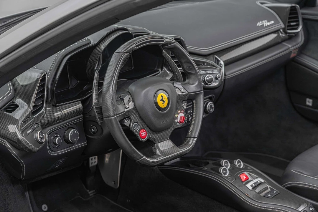 2014 Ferrari 458 Spider - Image 4 of 6