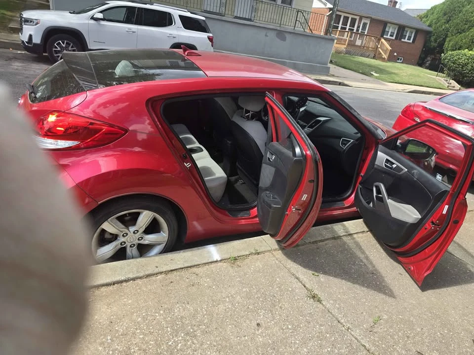 2014 Hyundai Veloster - Image 7 of 12