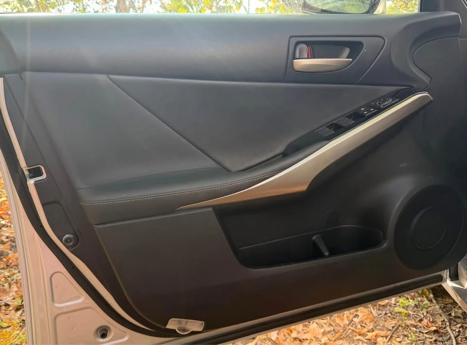 2014 Lexus IS 3rd Gen - Image 4 of 7