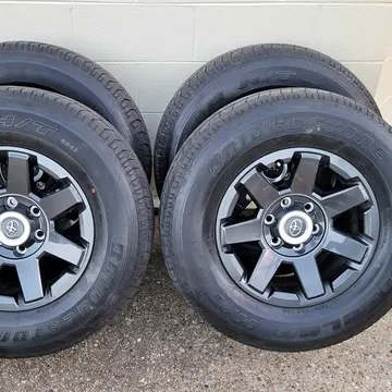 Toyota 4Runner OEM Wheels & Tires