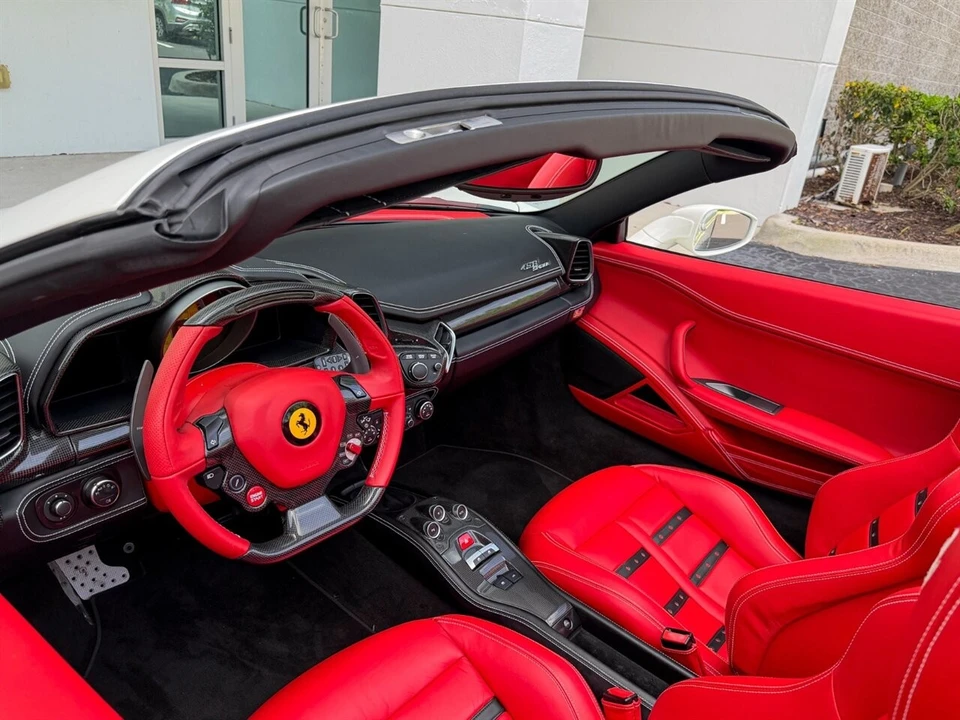 2014 Ferrari 458 Spider - Image 2 of 4
