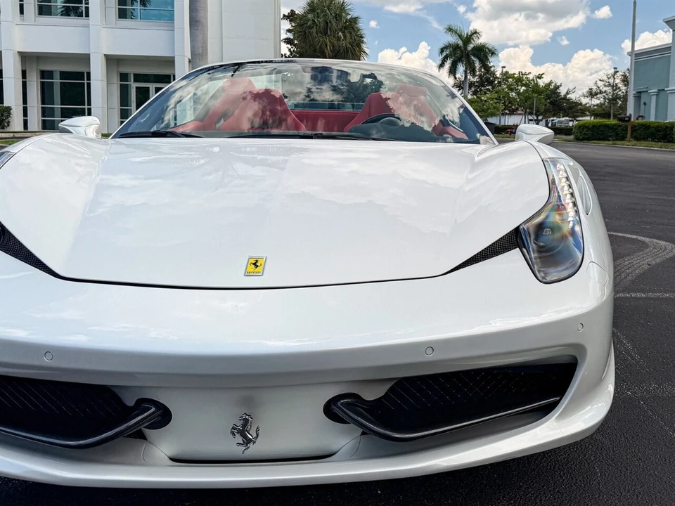 2014 Ferrari 458 Spider - Image 3 of 4