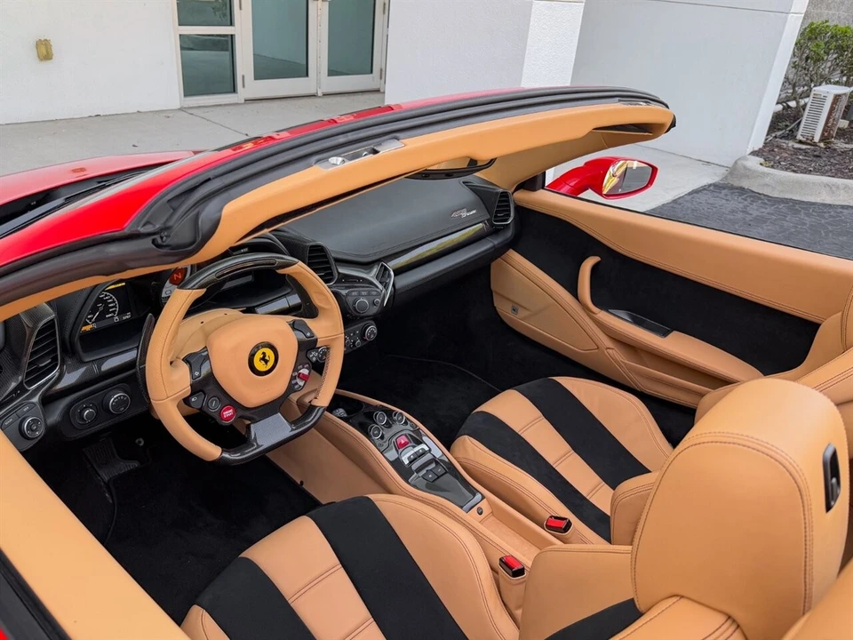 2014 Ferrari 458 Spider - Image 2 of 4