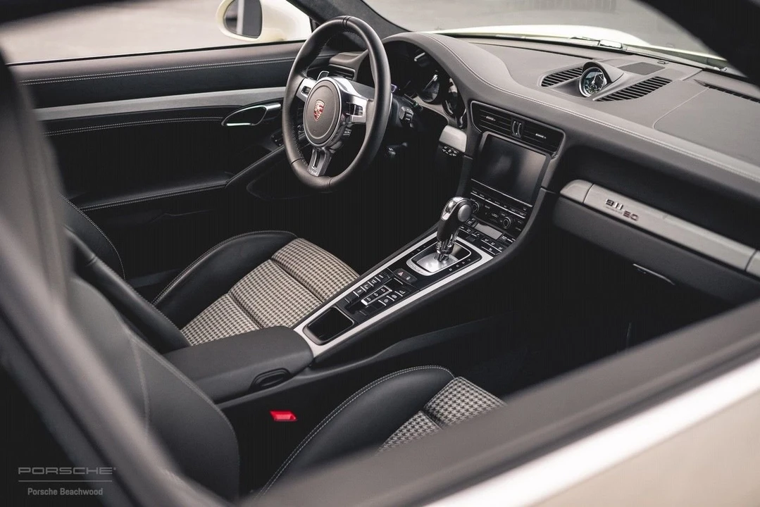 2014 Porsche 991 Carrera S - Image 5 of 14