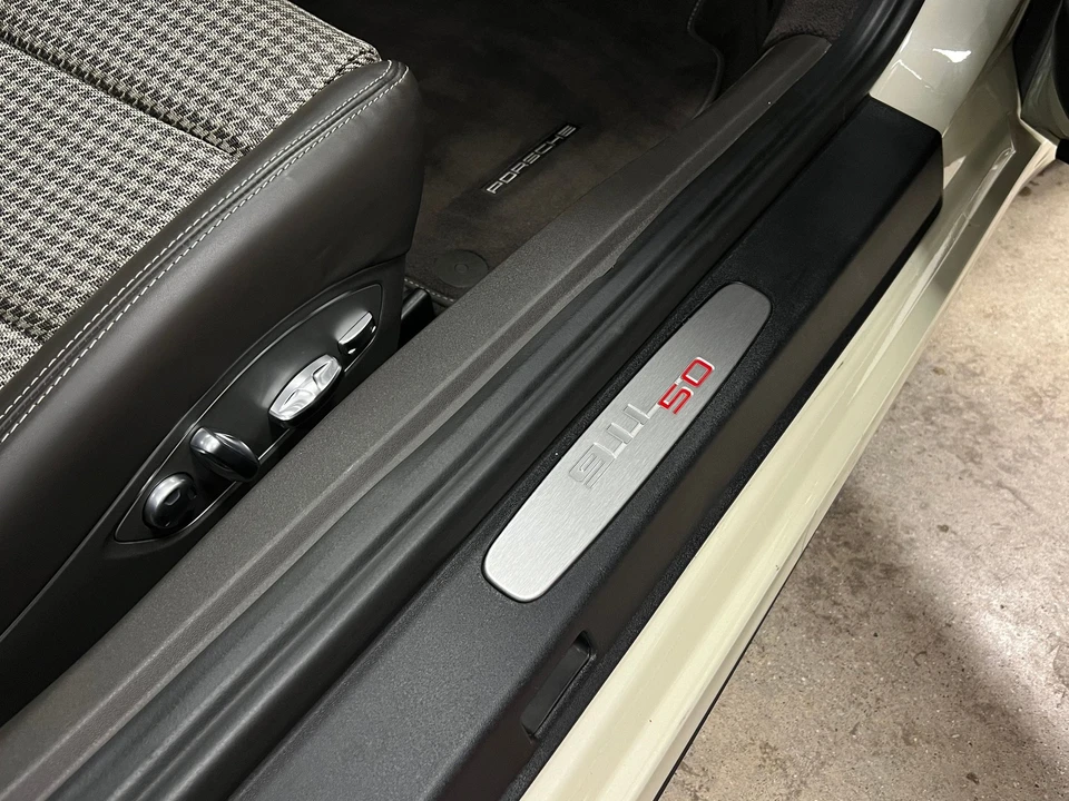 2014 Porsche 991 Carrera S - Image 23 of 31