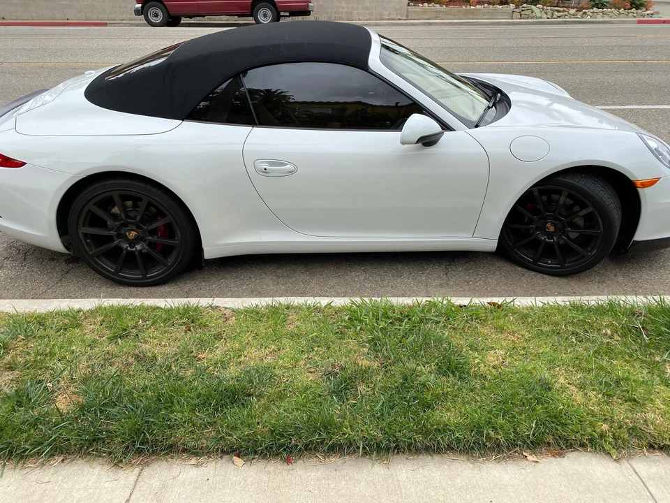 2014 Porsche 911 - Image 2 of 13