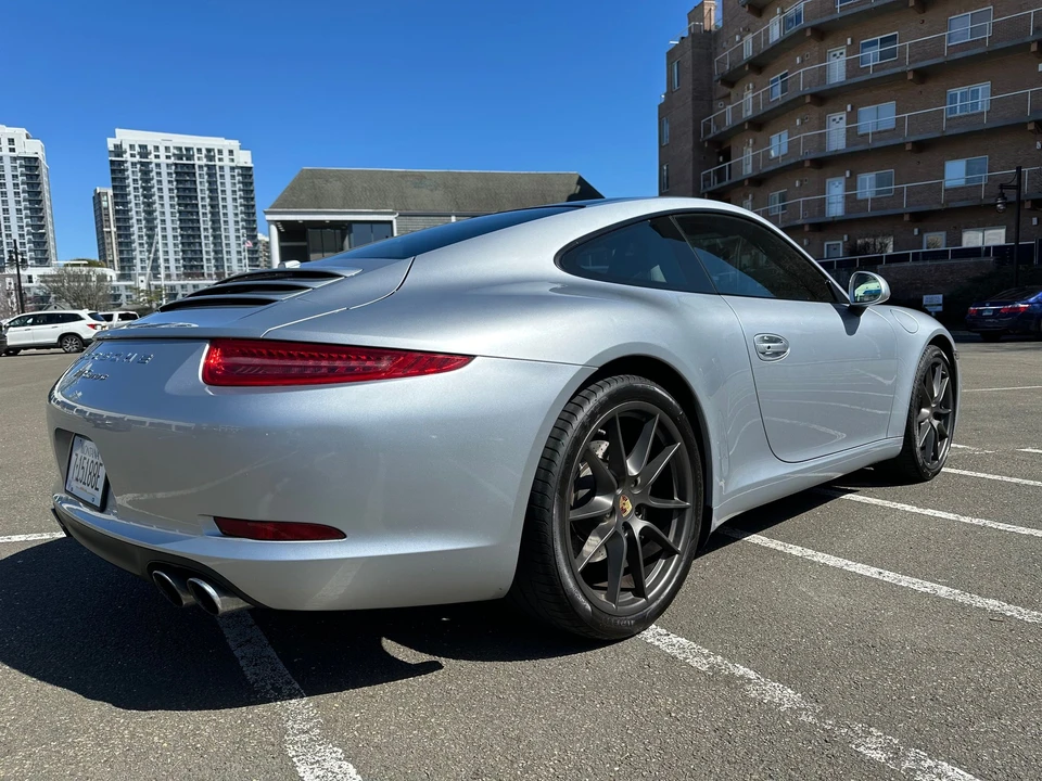 2014 Porsche 991 Carrera - Image 2 of 3
