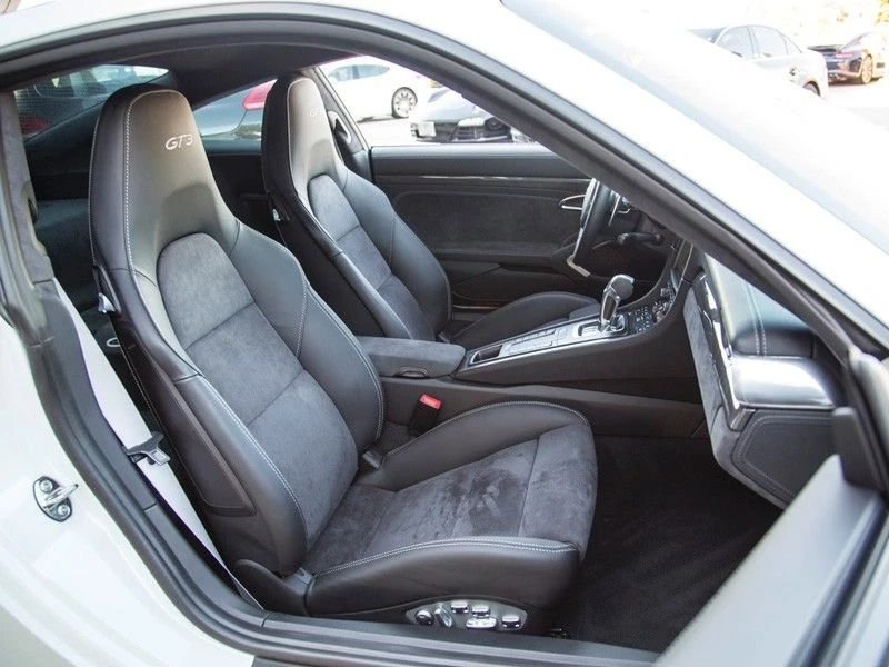 2014 Porsche 991 GT3 - Image 17 of 17