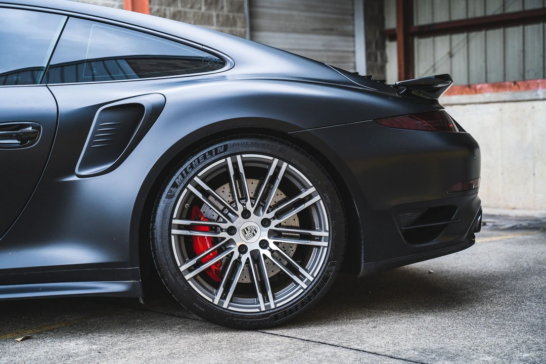 2014 Porsche 991 Turbo - Image 14 of 31