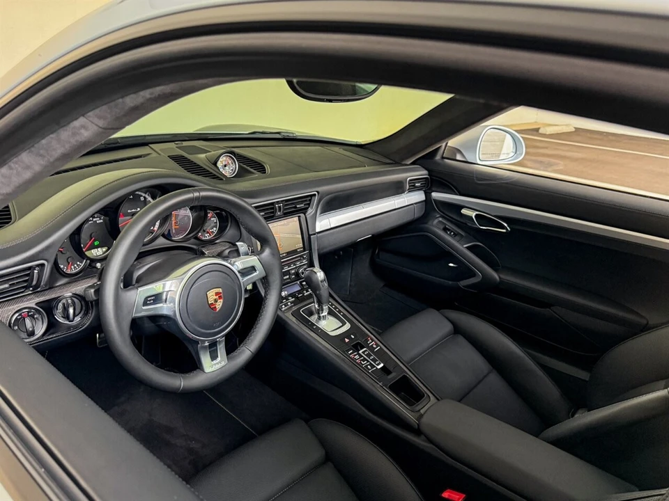 2014 Porsche 991 Turbo - Image 2 of 4