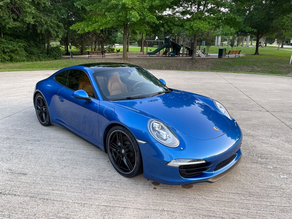 2014 Porsche 991 Carrera 4S - Image 4 of 10