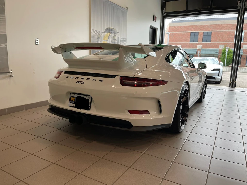 2014 Porsche 991 GT3 - Image 3 of 19