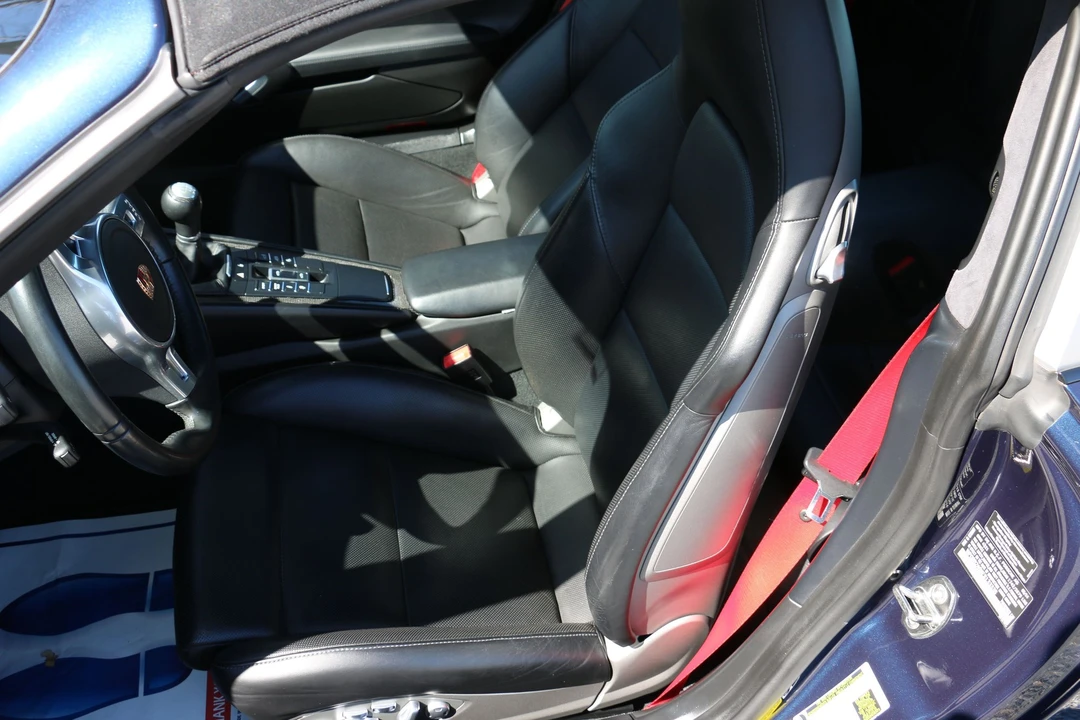 2014 Porsche 991 Targa 4 & 4S - Image 2 of 3