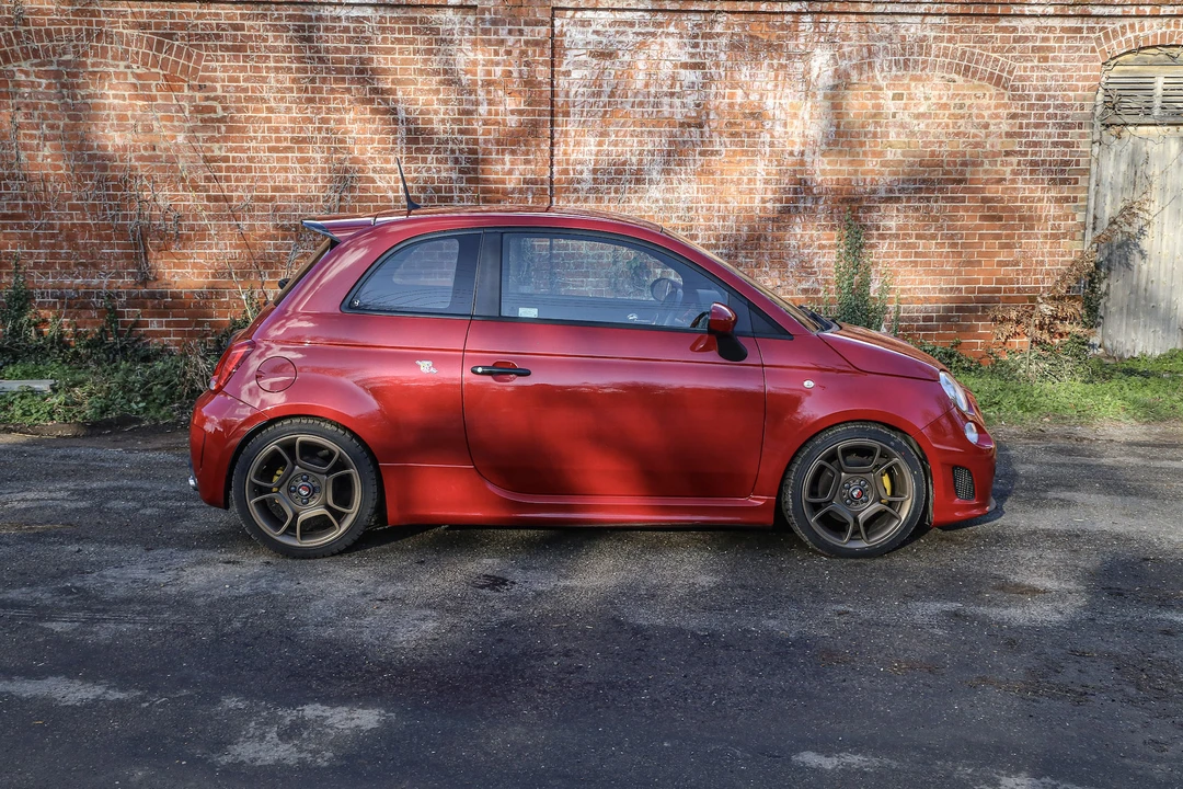 2014 Fiat Abarth 500 - Image 10 of 31