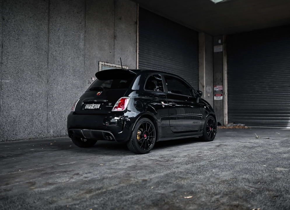 2014 Fiat Abarth 500 - Image 3 of 31