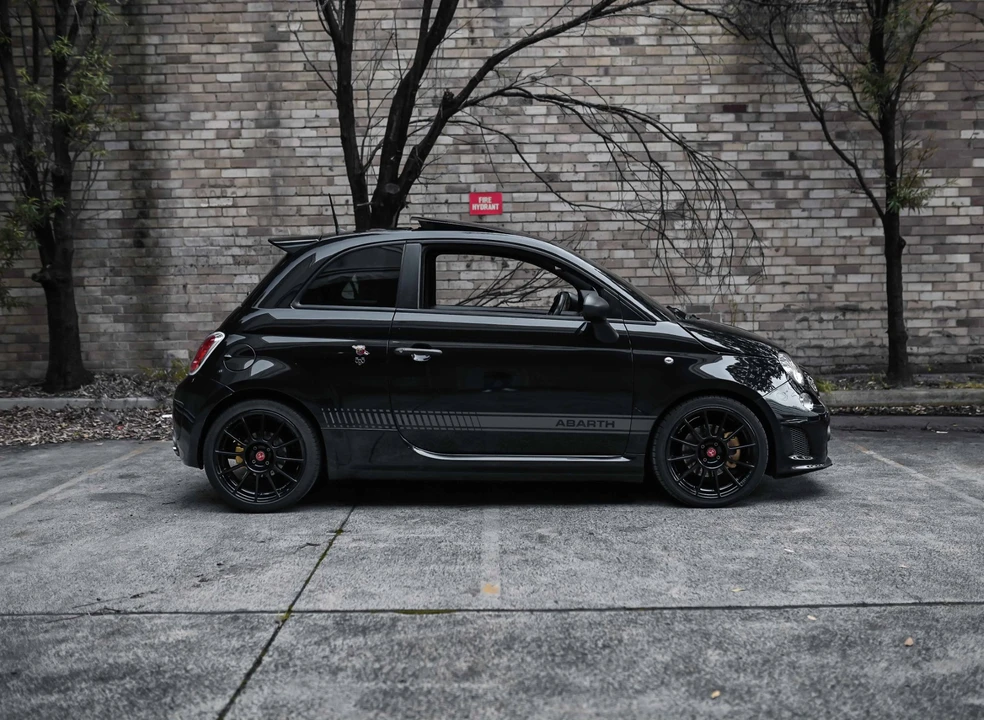 2014 Fiat Abarth 500 - Image 11 of 31