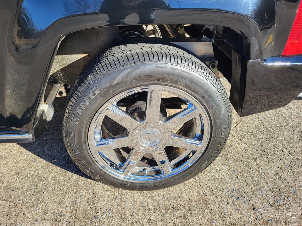 2014 Cadillac Escalade & EXT 3rd Gen - Image 16 of 30