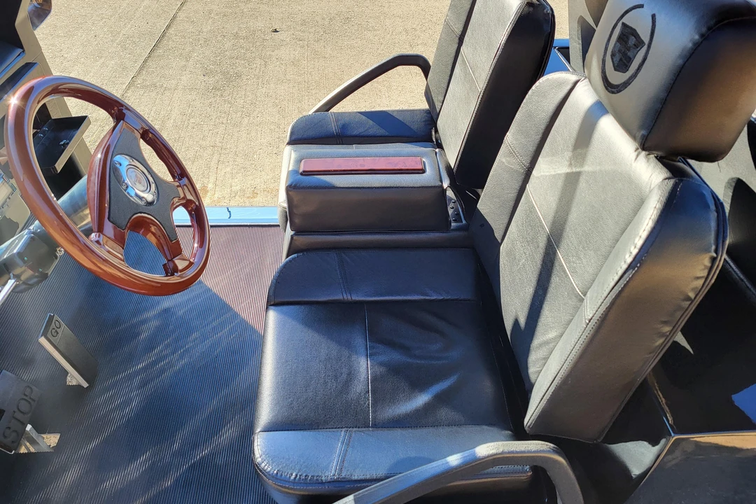 2014 Cadillac Escalade & EXT 3rd Gen - Image 21 of 30