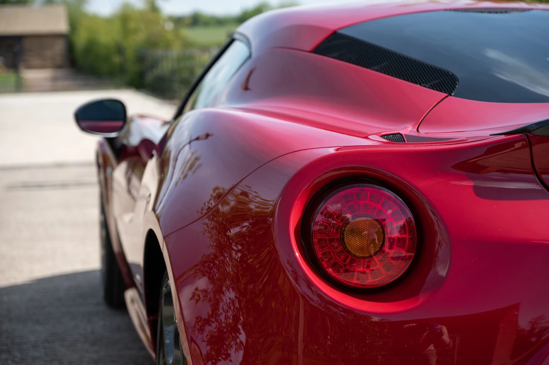 2014 Alfa Romeo 4C Coupe - Image 28 of 31