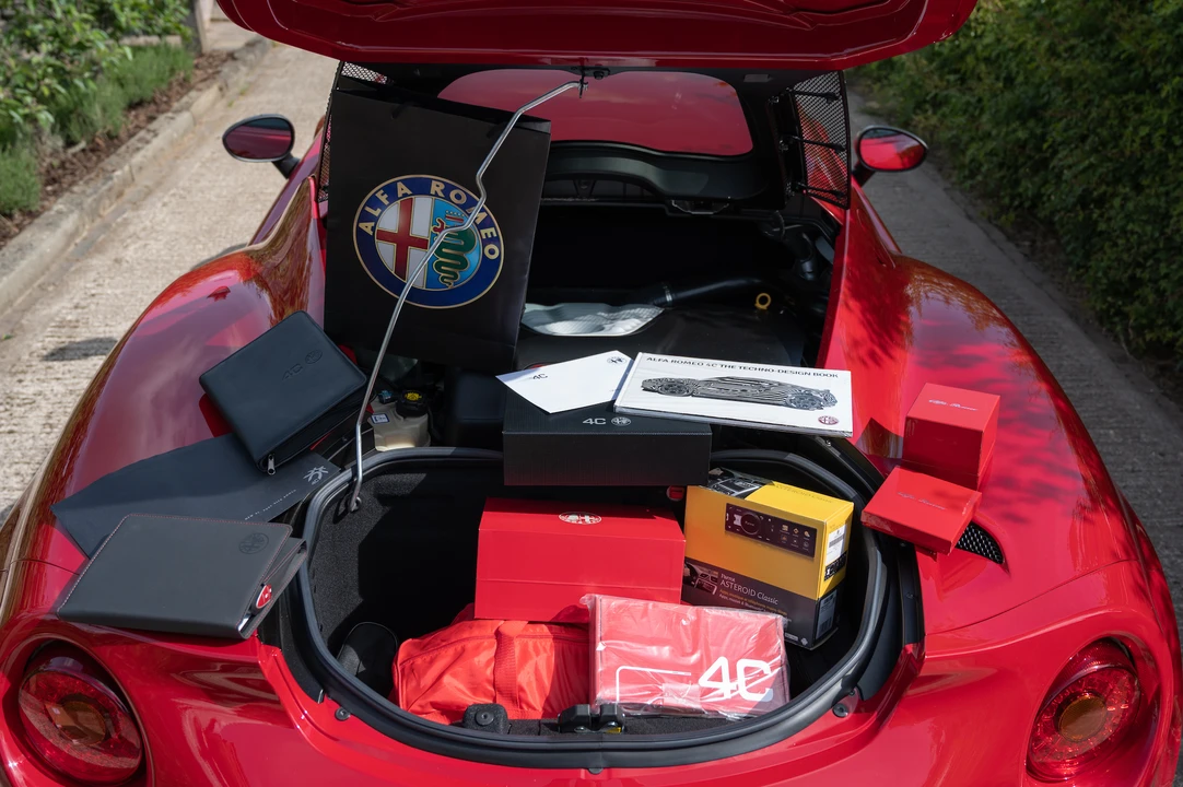 2014 Alfa Romeo 4C Coupe - Image 29 of 31