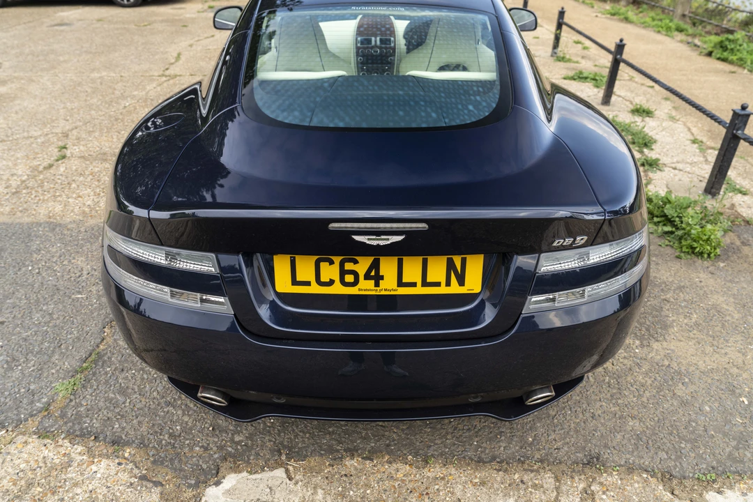 2014 Aston Martin DB9 - Image 23 of 31