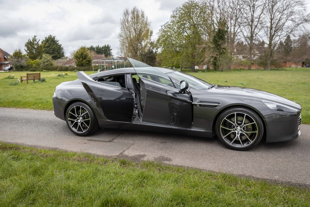 2014 Aston Martin Rapide - Image 14 of 31
